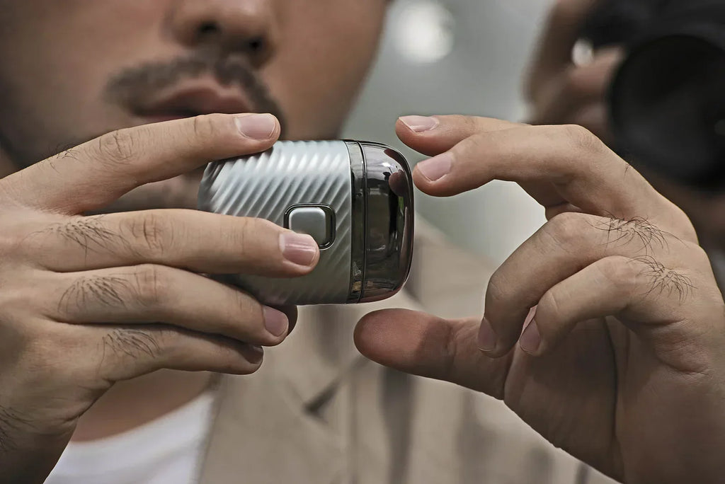 VOLTMAN | Portable Mini Electric Shaver - VOLTMAN